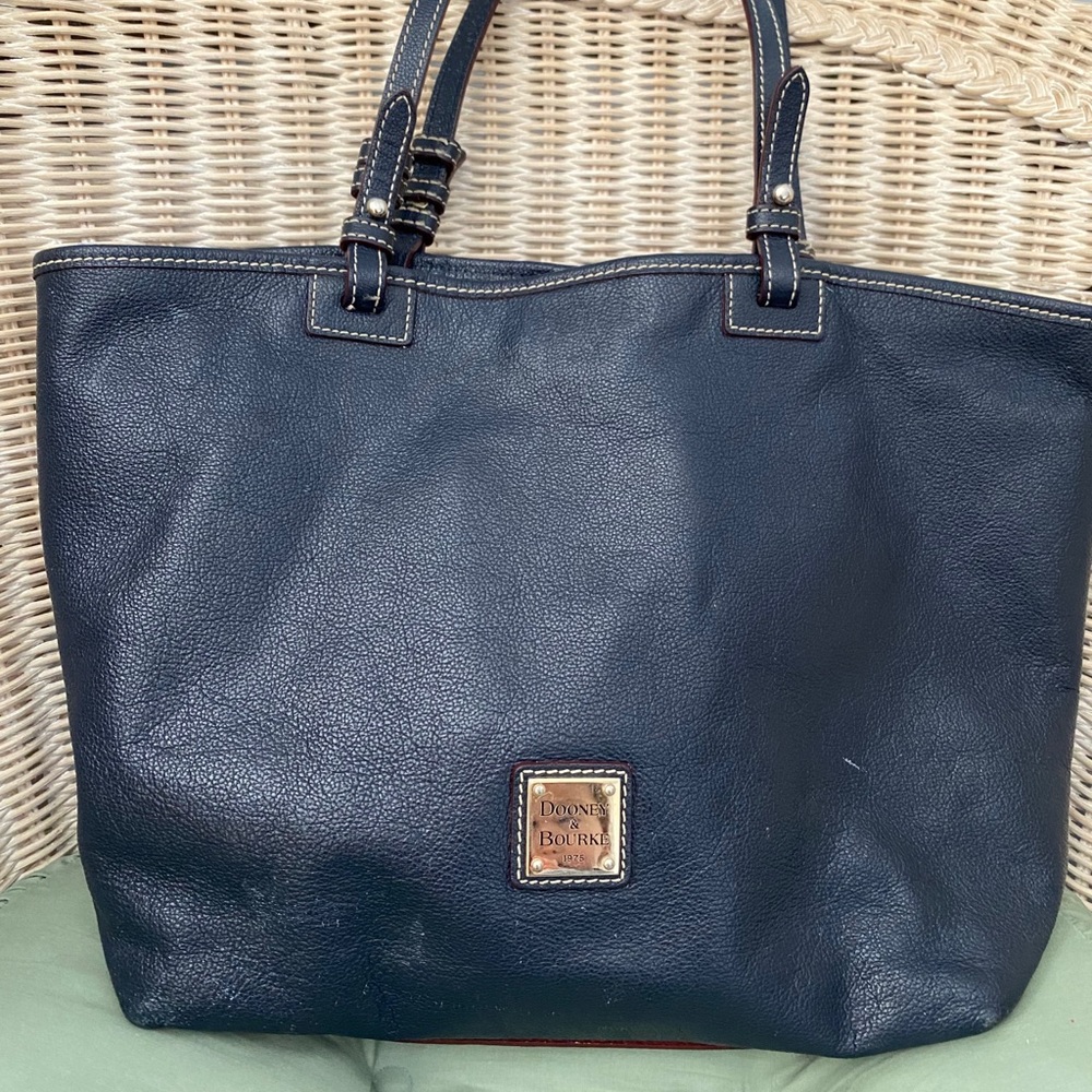 Dooney & Bourke handbag